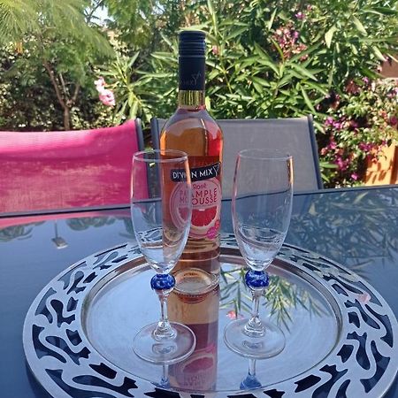 Appartement Cosy A Sanary Plage De Portissol-Climatise-Parking Prive Luaran gambar